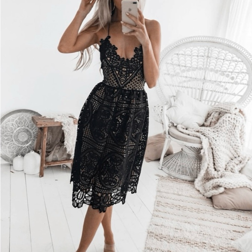 Two sisters the label dress